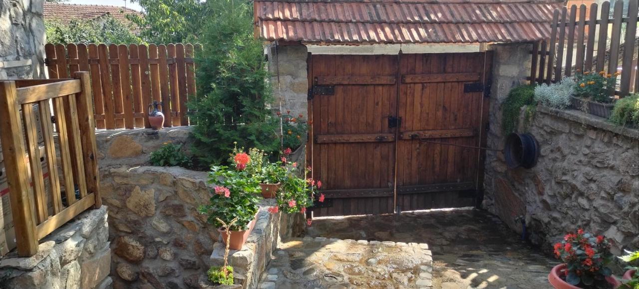 Villa Old House Bn Bitola Exterior photo